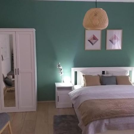 White Brick Apartment Zagreb Bagian luar foto
