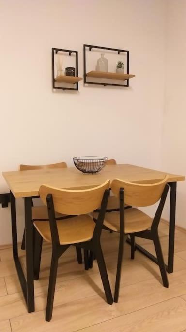 White Brick Apartment Zagreb Bagian luar foto